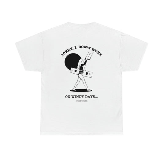 Kitesurf T-Shirt Frauen. Gehende Kitesurf Frau. Spruch: "Sorry. I don't work on windy days." Kitesurf Geschenk für Frauen